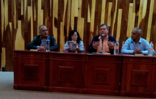 Revolucionarios sin fusil, amantes de la salud*