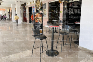 Establecimiento comercial en operación tras cumplir con los requisitos fiscales y permisos municipales en el Estado de México