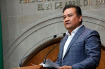 El diputado Esteban Juárez Hernández presentó una iniciativa para reformar el Código Administrativo del Estado de México con el fin de asegurar atención médica