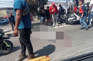 Paramédicos de Protección Civil de Ecatepec acudieron para la atender a los hombres de 32 y 25 años de edad
