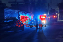 Policías junto al cuerpo en San Nicolás