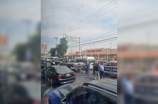 Los hechos se registraron cuando el operador se detuvo para el descenso de pasaje a la altura de la colonia Los Laureles.
