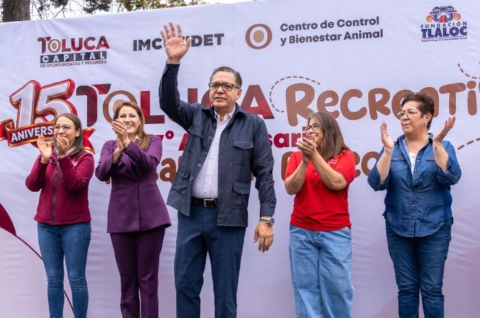 Ricardo Moreno encabezó el 15º aniversario de Toluca Recreativa en el Paseo Colón, donde familias, deportistas y mascotas participaron en diversas actividades.