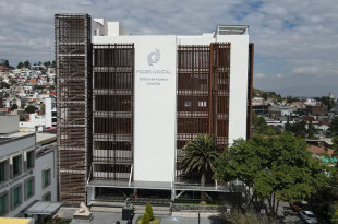 El Tribunal de Disciplina Judicial del Edoméx, mediante su Comisión Permanente Región Toluca, inhabilitó por 10 años a un Juez de Primera Instancia por vulnerar los derechos de menores.