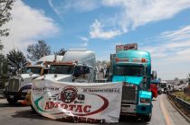 Los bloqueos y marchas lentas previstos en carreteras de los 32 estados del país fueron cancelados tras una mesa de diálogo entre dirigentes transportistas y autoridades federales.