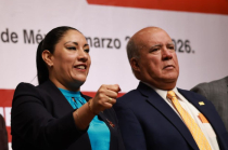 Martha Azucena Camacho Reynoso durante su participación en el pleno del SNTE