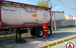 Localizan vehículo con alerta de robo, cargado con cianuro de sodio en Huehuetoca