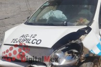 Una motoneta impactó contra un taxi que, a su vez, chocó con un vehículo particular; los heridos fueron trasladados al Hospital General