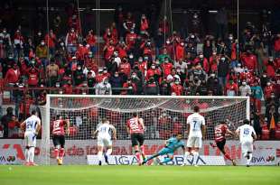 La serie se definirá el próximo sábado en el estadio Azteca donde la máquina va por un gol para avanzar a la siguiente ronda