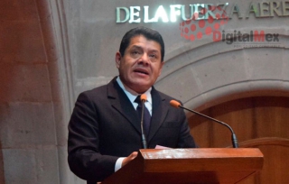Promueve Sergio Mendiola iniciativa para profesionalizar personal de la Legislatura local