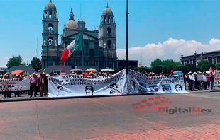 Otro bloqueo de calles en centro de Toluca, por los de Tlalcilalcalpan
