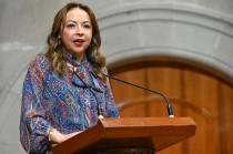 La diputada Lilia Urbina explicó que esta herramienta tecnológica permitirá que productores de artesanías tengan acceso a nuevos clientes, no sólo del Estado de México, sino de todo el mundo.