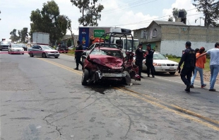 Choque frontal en la Toluca-Villa Victoria; un muerto y tres heridos