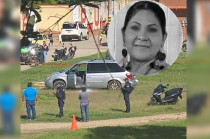 La maestra y psicóloga Fabiola Ortiz Medina, de 49 años, fue asesinada a balazos frente al Colegio de Bachilleres (COBAO) Plantel 6 en Putla Villa de Guerrero, Oaxaca.