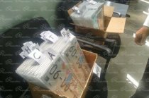 Placas vehiculares del Estado de México deberán renovarse durante 2026, de acuerdo con la fecha de vencimiento registrada en la tarjeta de circulación.
