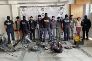 Los siete detenidos por desmantelar motocicletas en Toluca fueron llevados a la Fiscalía