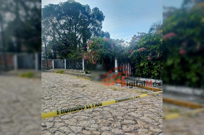El cuerpo fue ubicado sobre la calle Eva Sámano, entre Francisco I. Madero y Adolfo López Mateos.