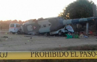 Fiscalía de Oaxaca identifica a víctimas por caída de helicóptero