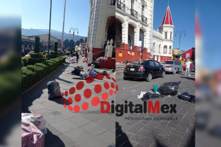 Vecinos de El Oro protestan por falta de recolección de basura tras varias semanas sin servicio.