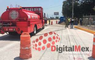 Bomberos y personal de Protección Civil acudieron al lugar