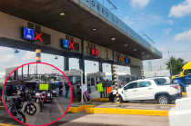 Los inconformes levantaron las plumas de acceso y permitieron el paso libre de los automovilistas