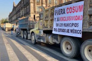 Calles del primer cuadro se mantienen sin circulación ante la llegada de operadores de camiones de carga.