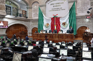 El Congreso del Estado de México aprobó por mayoría la nueva Ley de Salud, que establece atención universal, gratuita y con enfoque preventivo para la población mexiquense.