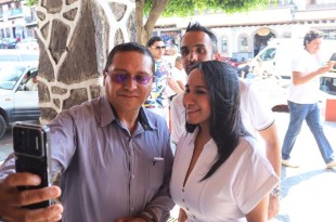 La candidata Michelle Núñez Ponce visita Godínez y Tehuastepec, donde los habitantes agradecen las obras públicas realizadas.