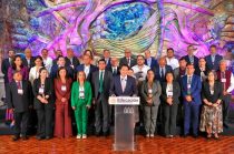 Autoridades educativas acordaron mantener sin cambios el calendario escolar 2025-2026.