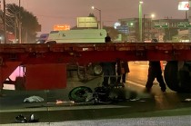 El motociclista falleció instantáneamente