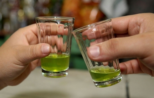 Error, despenalizar consumo de alcohol en menores: CIJ