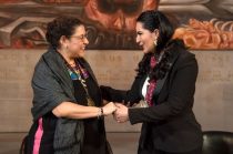 La Dra. Arlen Siu Jaime Merlos recibió la Presea al Mérito Profesional 2026.