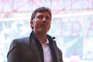 Hernán posee una Harley Davidson, una clásica