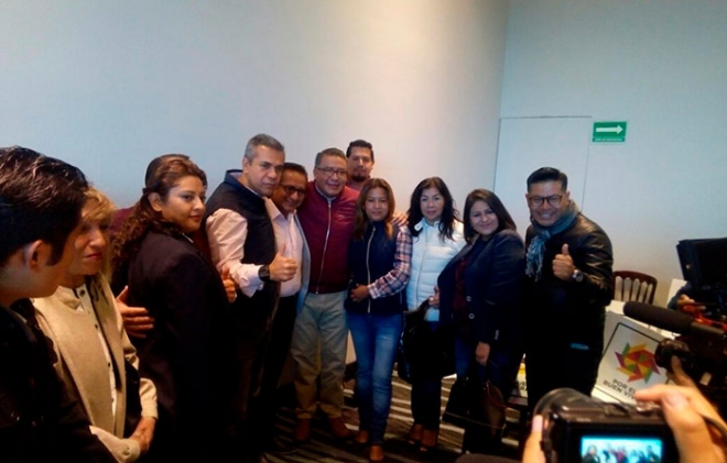 Perredistas de Ecatepec emigran a Morena