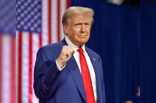 Trump destacó que los seleccionados sobresalen por su lealtad y sus posiciones controvertidas en temas clave como inmigración, economía, salud y política exterior.