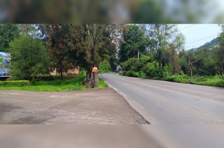 El cuerpo, que no presentaba huellas de violencia, fue descubierto por vecinos que alertaron a las autoridades.