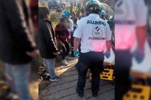 Llegaron paramédicos de la Comisión Nacional de Emergencias en Atlacomulco para atender a la víctima.