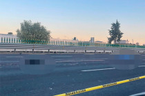 Autoridades mantienen cierre parcial de carriles mientras se realizan diligencias y levantamiento de los cuerpos.