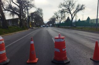 Se sospecha que el motociclista fue aventado por un vehículo.