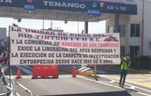 Tomaron las casetas del Ejido de la Finca, Los Reyes y Tlanixco, donde dejaron libre la circulación sin pagar peaje en protesta