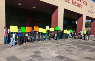 Se manifiestan contra fiscal regional de Ixtapan en la FGJEM