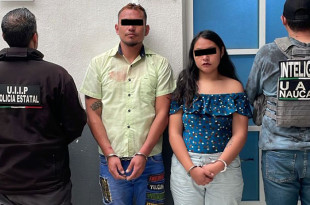 Ante el hallazgo y luego de informar que poseían posibles sustancias prohibidas y un vehículo relacionado con un ilícito, los oficiales detuvieron a Alejandro “N” de 30 años y Dulce “N” de 21 años.