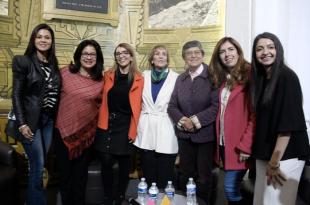 Olga Soto abordó la importancia de que las mujeres se empoderen para evitar que sean víctimas de violencia.