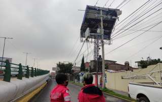El espectacular se encuentra ubicado en Paseo Tollocan en el municipio de Toluca, a la altura de Vicente Guerrero, en sentido a la Ciudad de México.