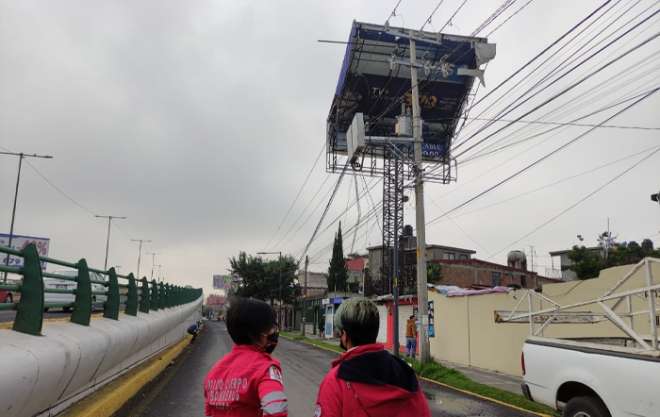 El espectacular se encuentra ubicado en Paseo Tollocan en el municipio de Toluca, a la altura de Vicente Guerrero, en sentido a la Ciudad de México.