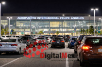 Automovilista impugna infracción tras detención prolongada en AIFA.