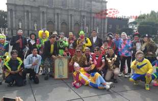 Acuden a la Catedral capitalina para dar gracias por lo que tienen