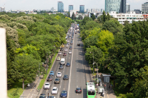 Aunque sea temporada vacacional, las restricciones vehiculares siguen vigentes.