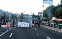 Bloquean autopista México-Pachuca comuneros de Tlalnepantla