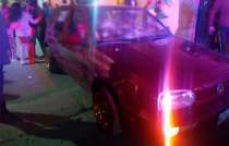 Fuentes policiales indican que los cuerpos quedaron al interior de un automóvil tipo Golf color vino